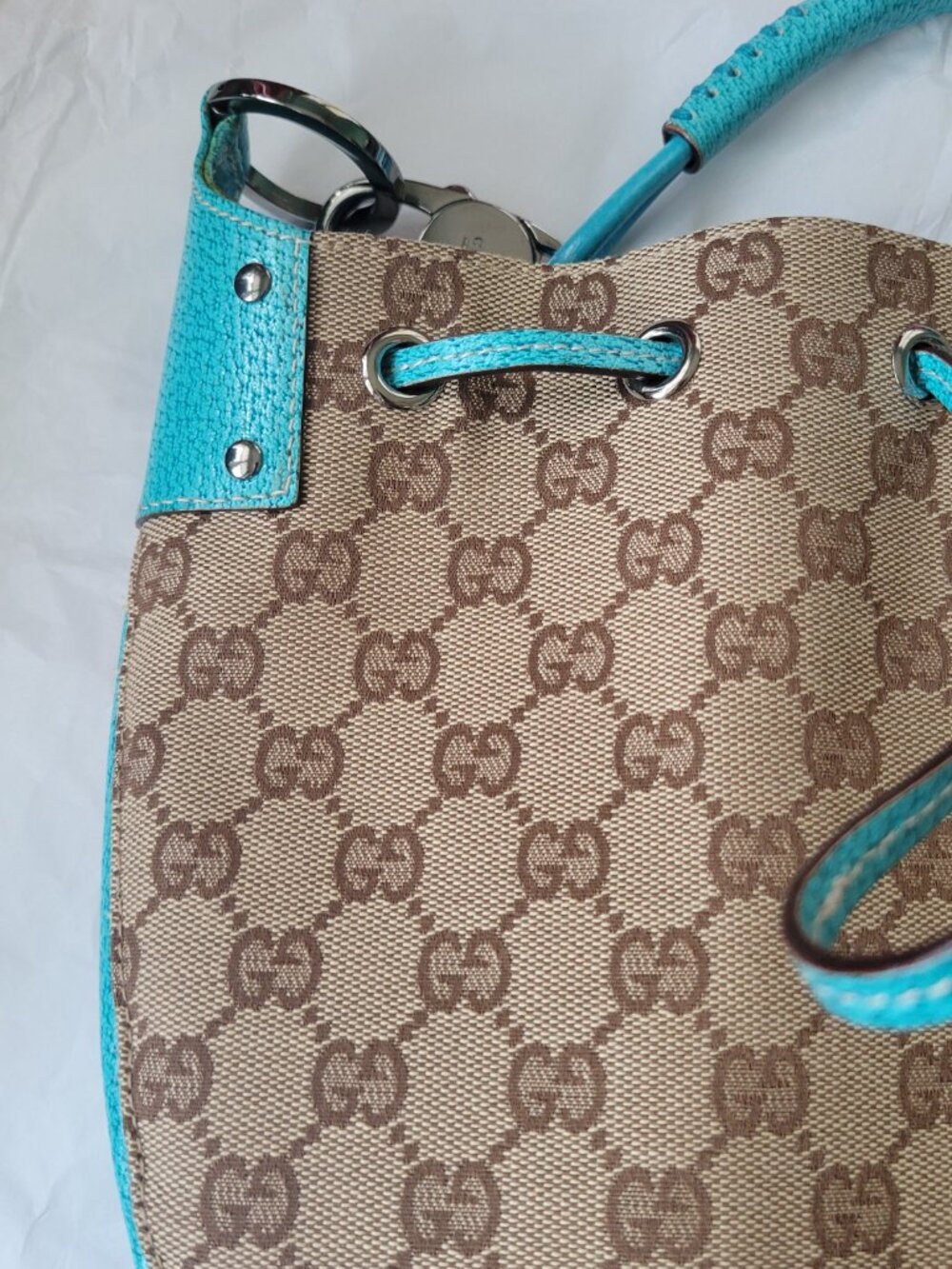 Authentic Tom Ford era Turquoise Gucci Hobo - Picture 9 of 16